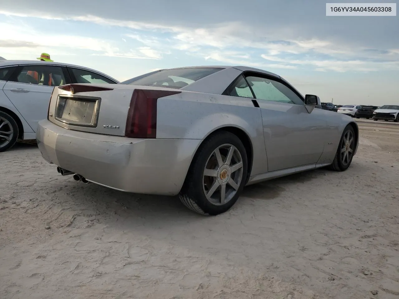 2004 Cadillac Xlr VIN: 1G6YV34A045603308 Lot: 75459524