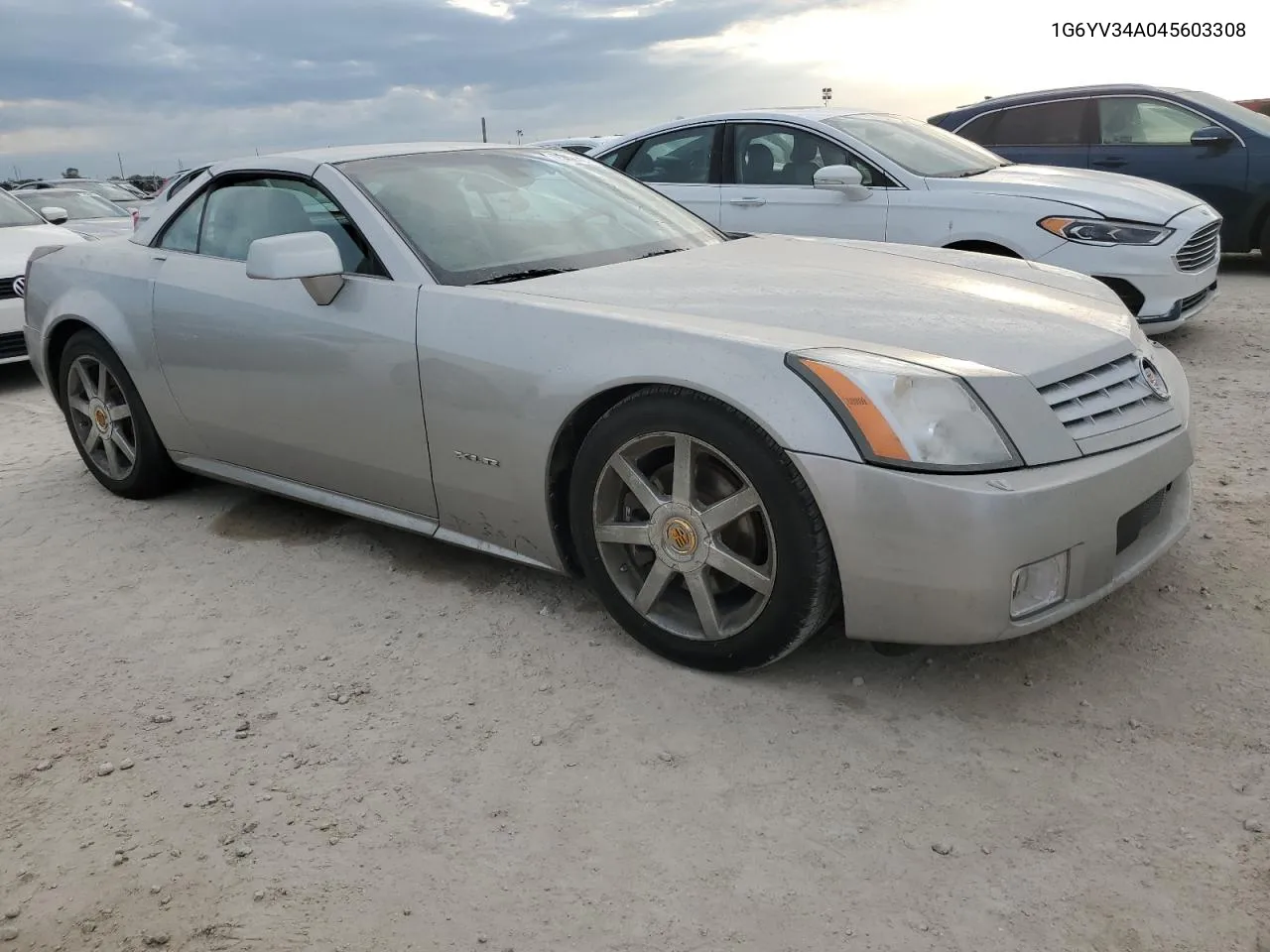 2004 Cadillac Xlr VIN: 1G6YV34A045603308 Lot: 75459524