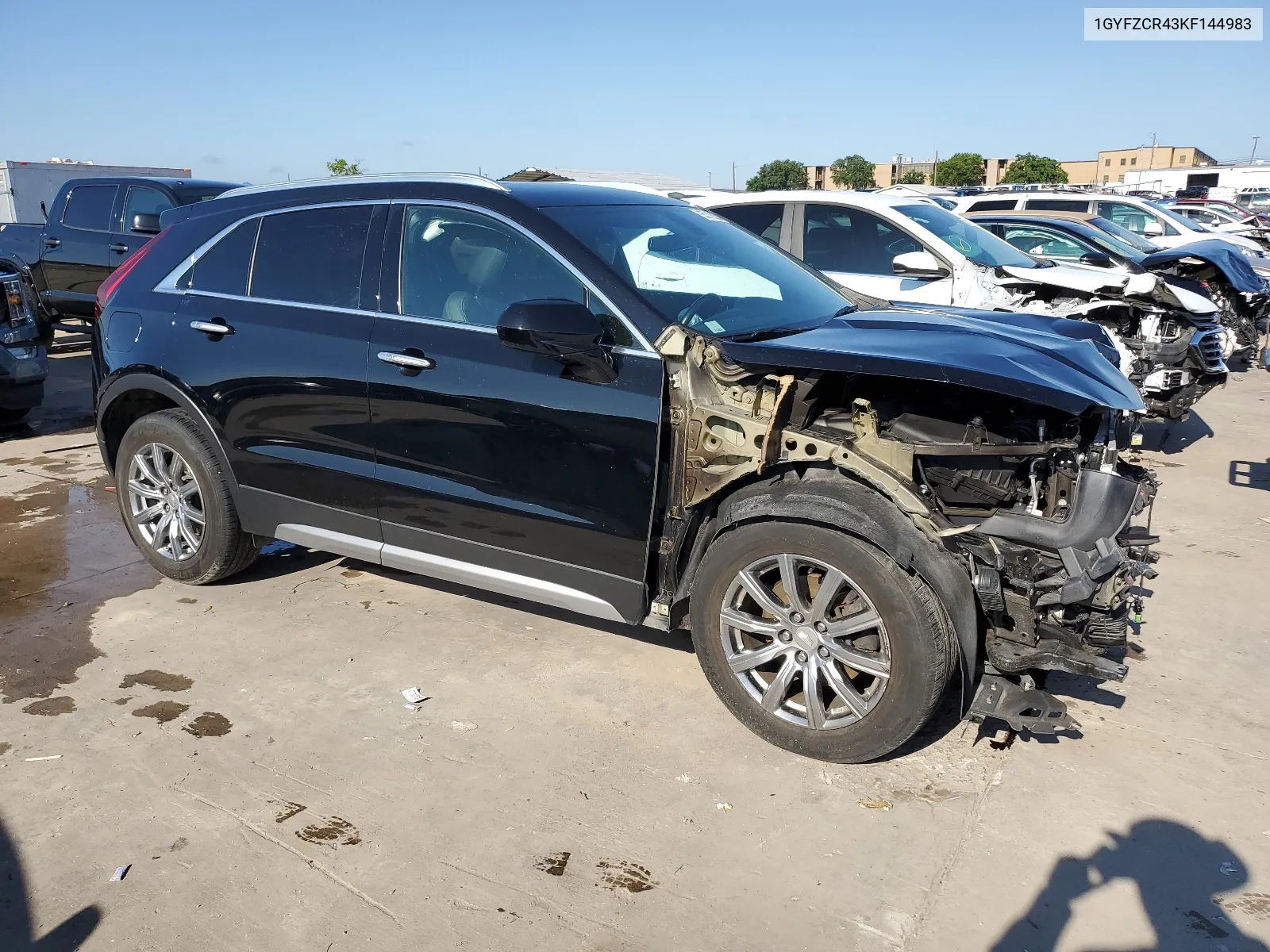 1GYFZCR43KF144983 2019 Cadillac Xt4 Premium Luxury