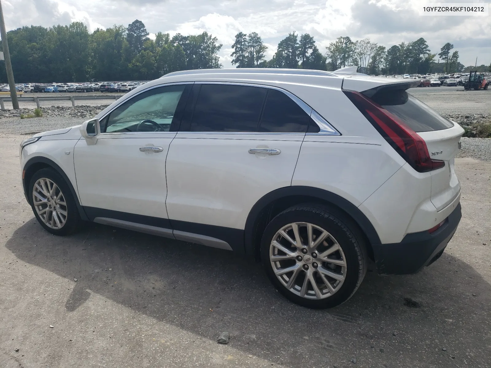 1GYFZCR45KF104212 2019 Cadillac Xt4 Premium Luxury