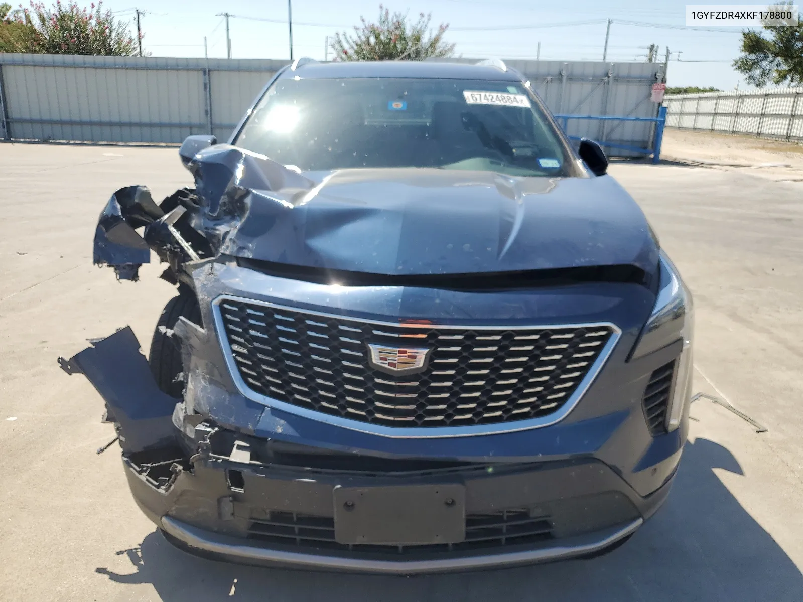 1GYFZDR4XKF178800 2019 Cadillac Xt4 Premium Luxury