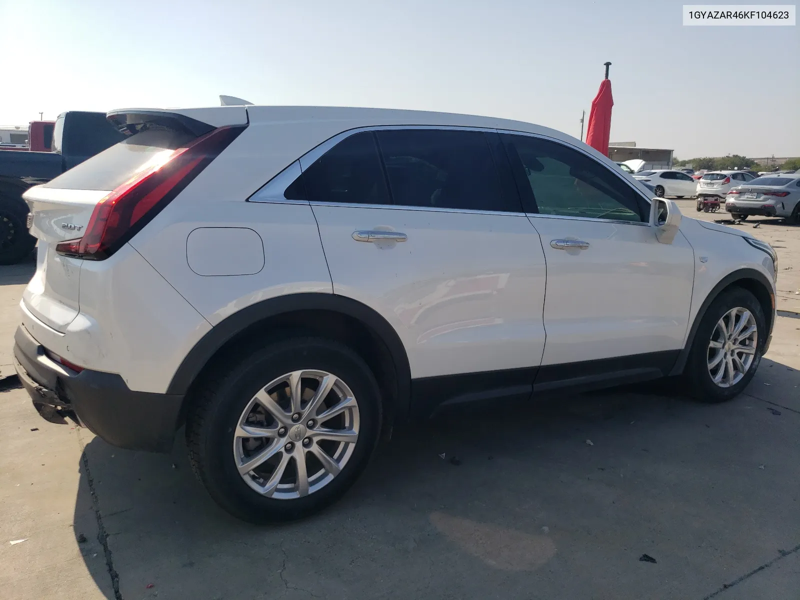 1GYAZAR46KF104623 2019 Cadillac Xt4 Luxury