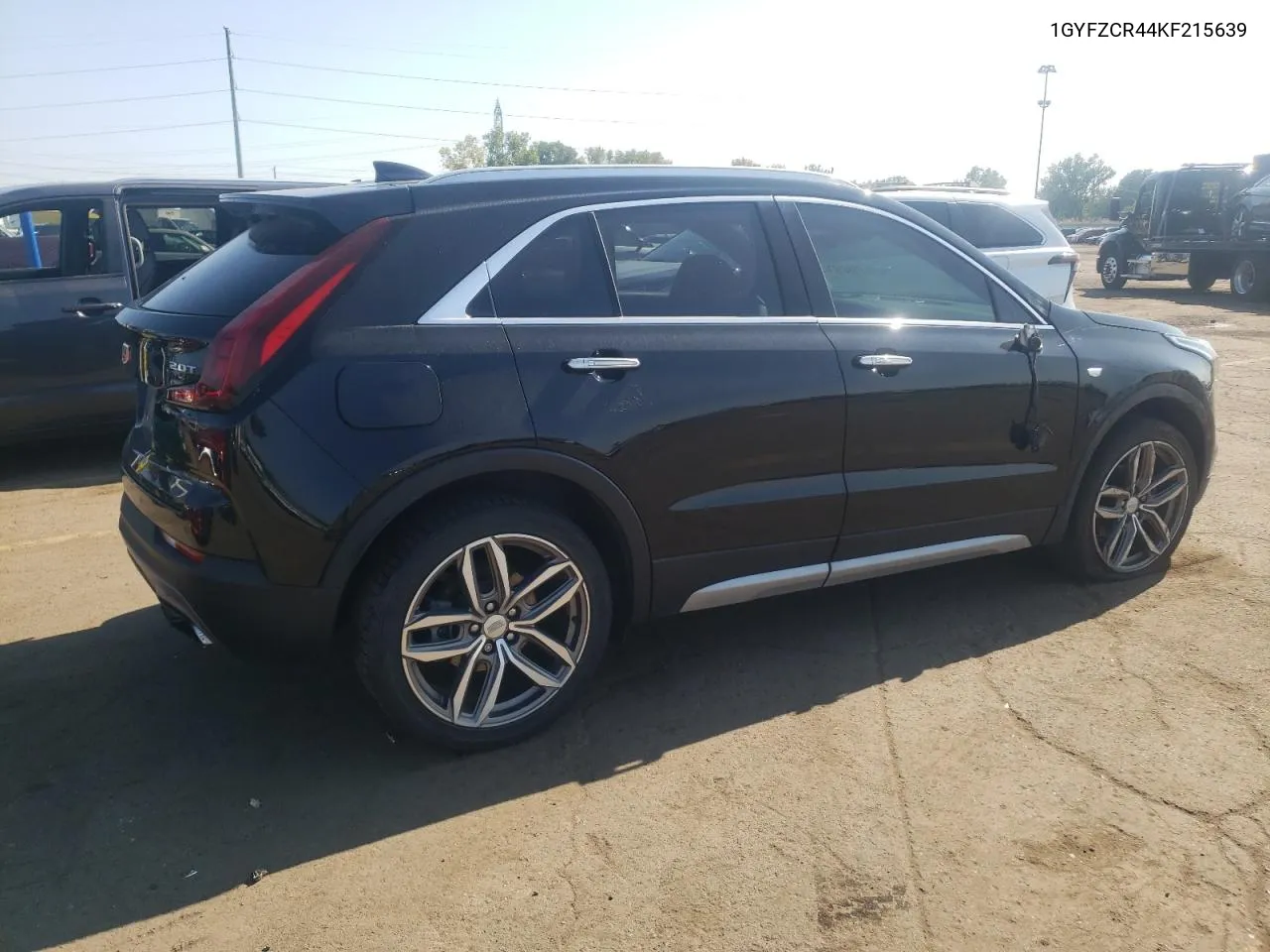 1GYFZCR44KF215639 2019 Cadillac Xt4 Premium Luxury