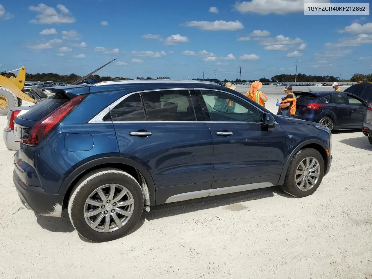 2019 Cadillac Xt4 Premium Luxury VIN: 1GYFZCR40KF212852 Lot: 76832004