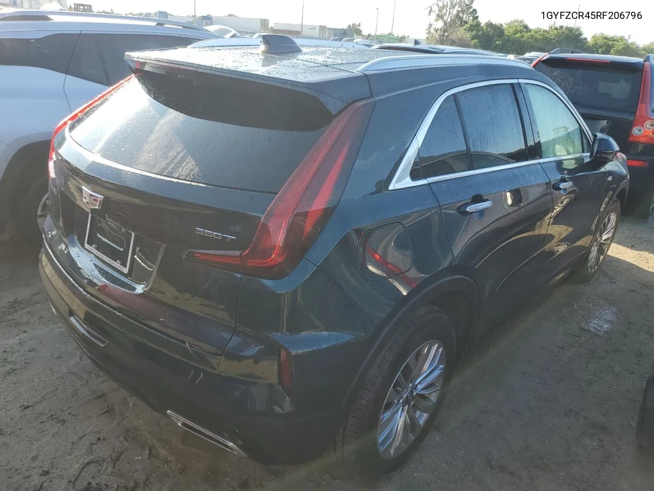 2024 Cadillac Xt4 Premium Luxury VIN: 1GYFZCR45RF206796 Lot: 74013764