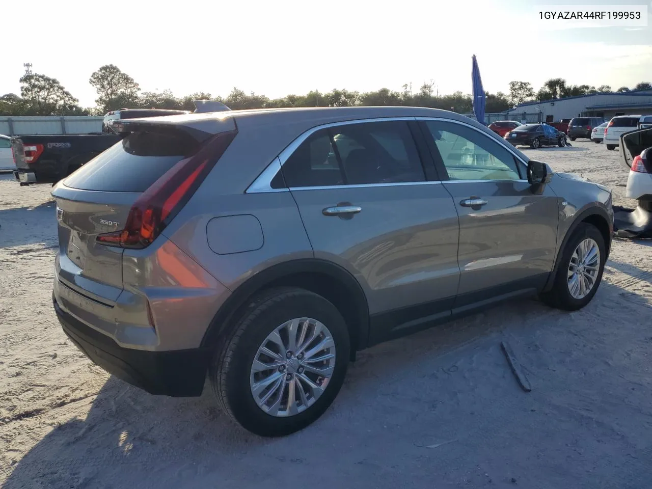 2024 Cadillac Xt4 Luxury VIN: 1GYAZAR44RF199953 Lot: 75101564