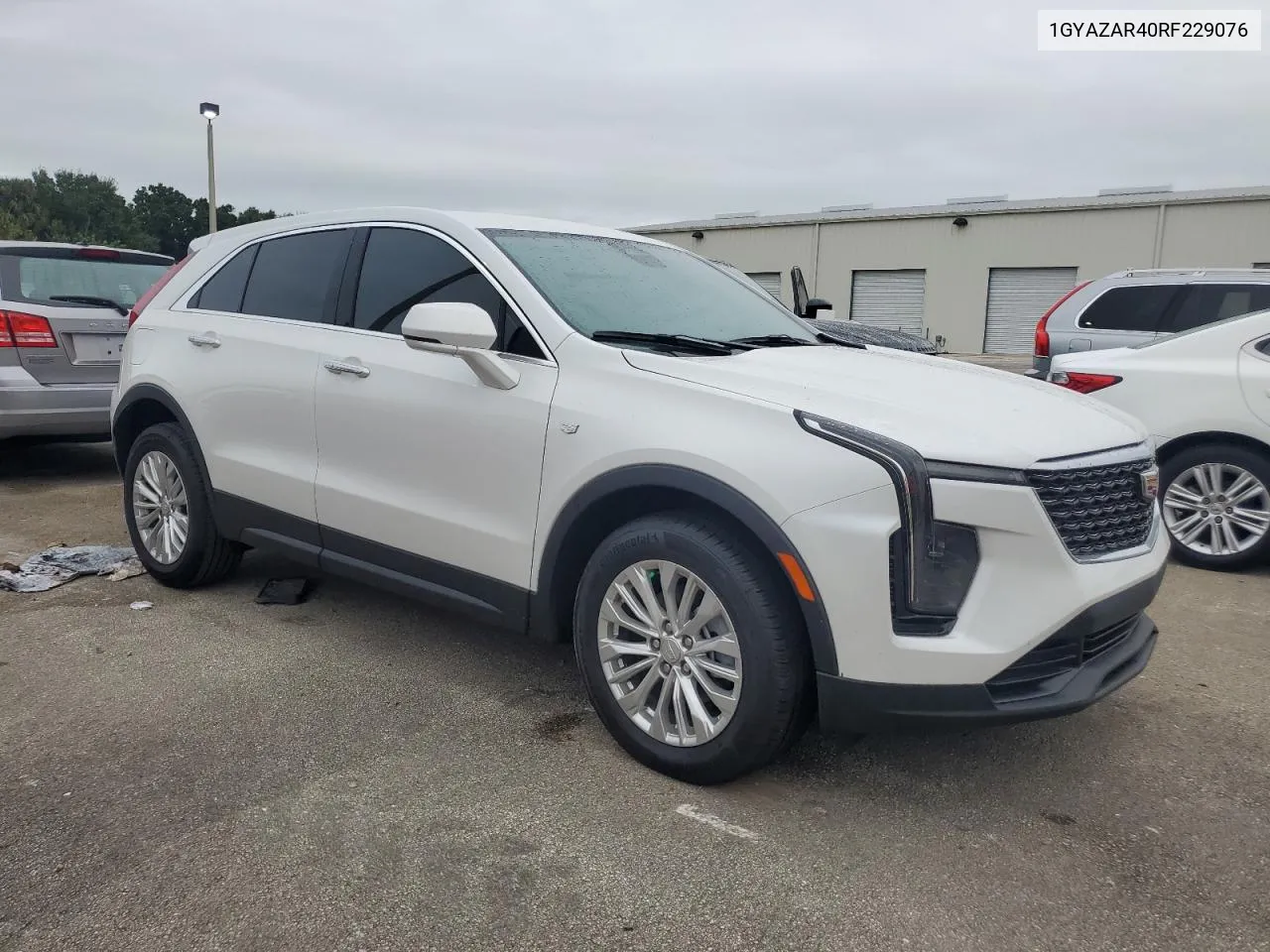 2024 Cadillac Xt4 Luxury VIN: 1GYAZAR40RF229076 Lot: 75119004