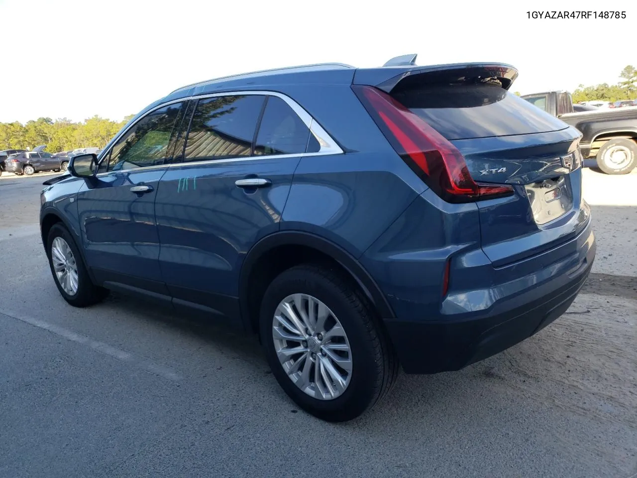 2024 Cadillac Xt4 Luxury VIN: 1GYAZAR47RF148785 Lot: 76502104