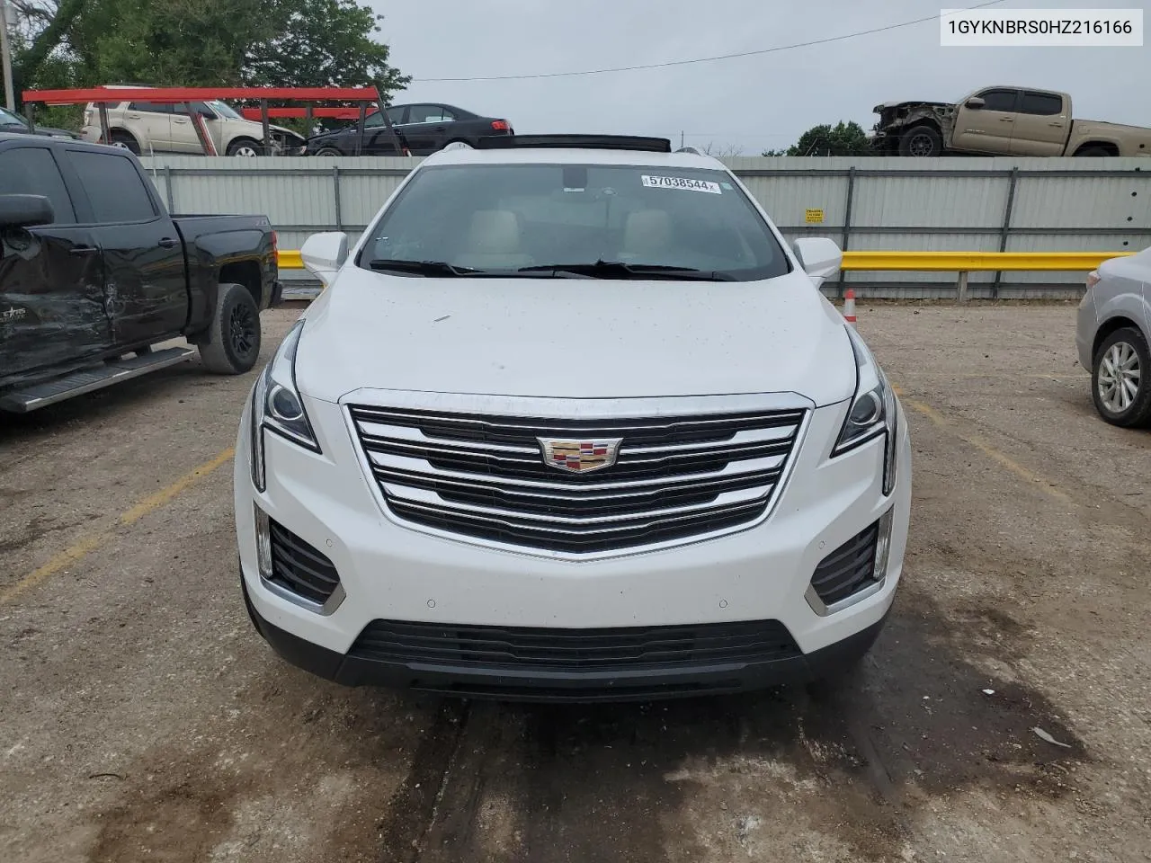 1GYKNBRS0HZ216166 2017 Cadillac Xt5 Luxury