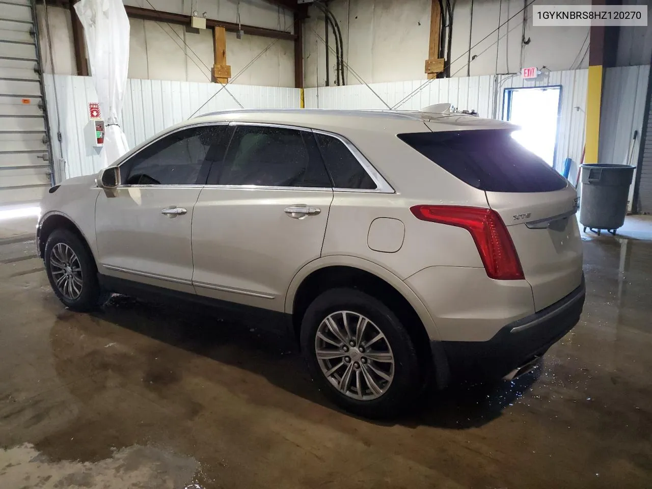 1GYKNBRS8HZ120270 2017 Cadillac Xt5 Luxury