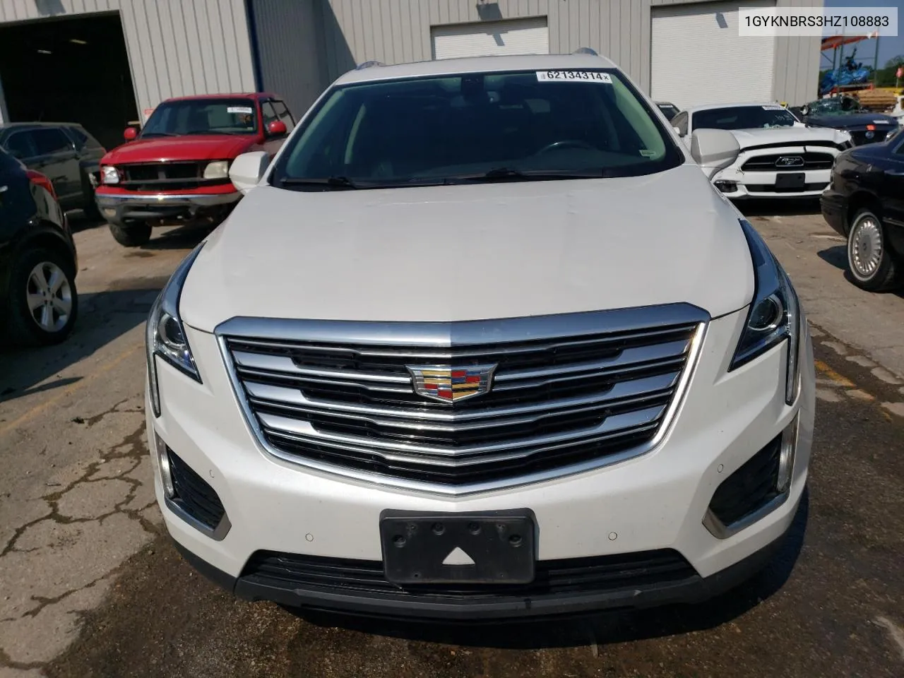 1GYKNBRS3HZ108883 2017 Cadillac Xt5 Luxury