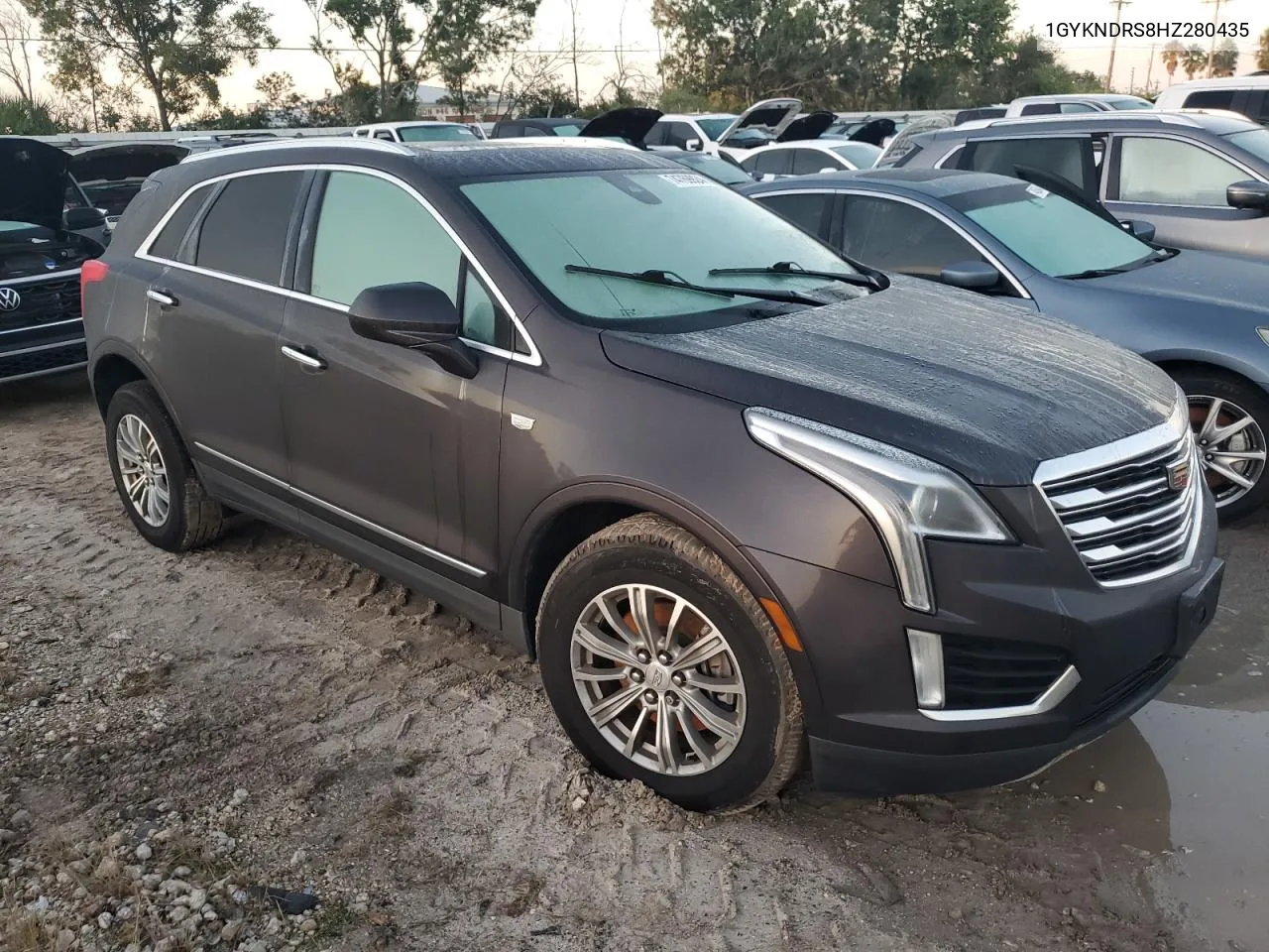 1GYKNDRS8HZ280435 2017 Cadillac Xt5 Luxury