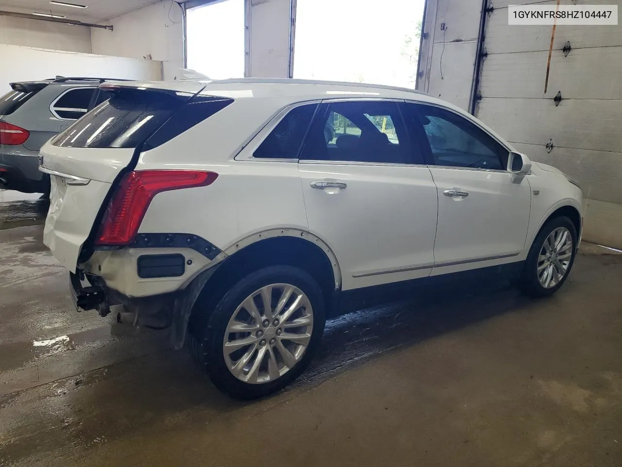 2017 Cadillac Xt5 Platinum VIN: 1GYKNFRS8HZ104447 Lot: 74809414