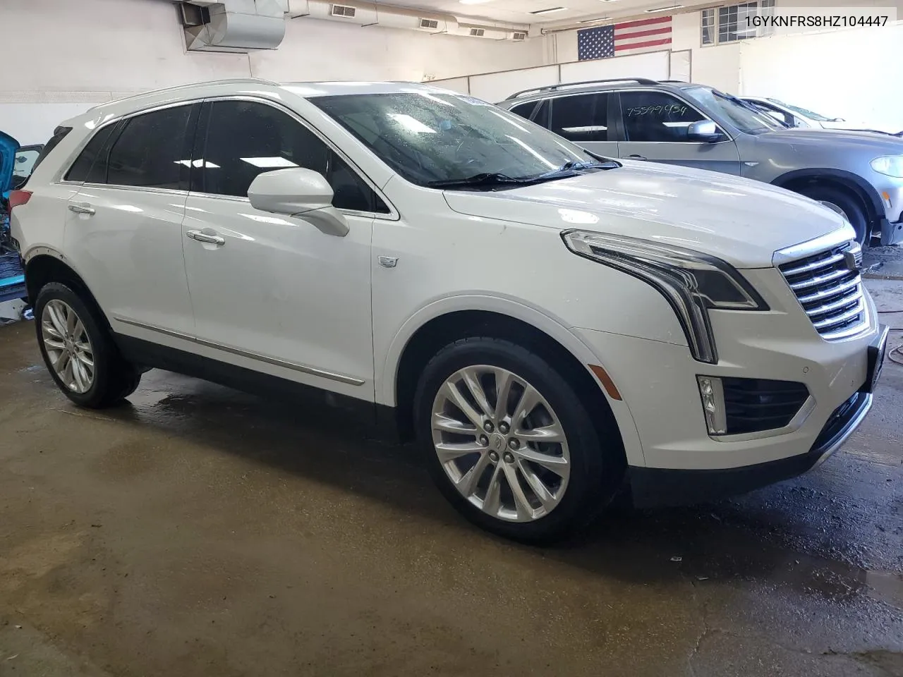 2017 Cadillac Xt5 Platinum VIN: 1GYKNFRS8HZ104447 Lot: 74809414