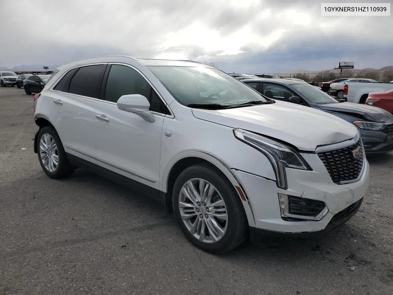 1GYKNERS1HZ110939 2017 Cadillac Xt5 Premium Luxury