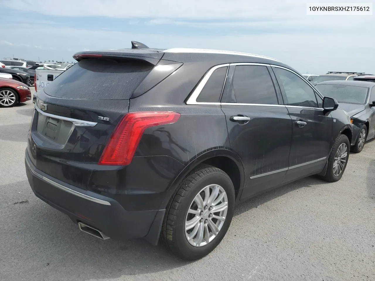 2017 Cadillac Xt5 Luxury VIN: 1GYKNBRSXHZ175612 Lot: 76343654