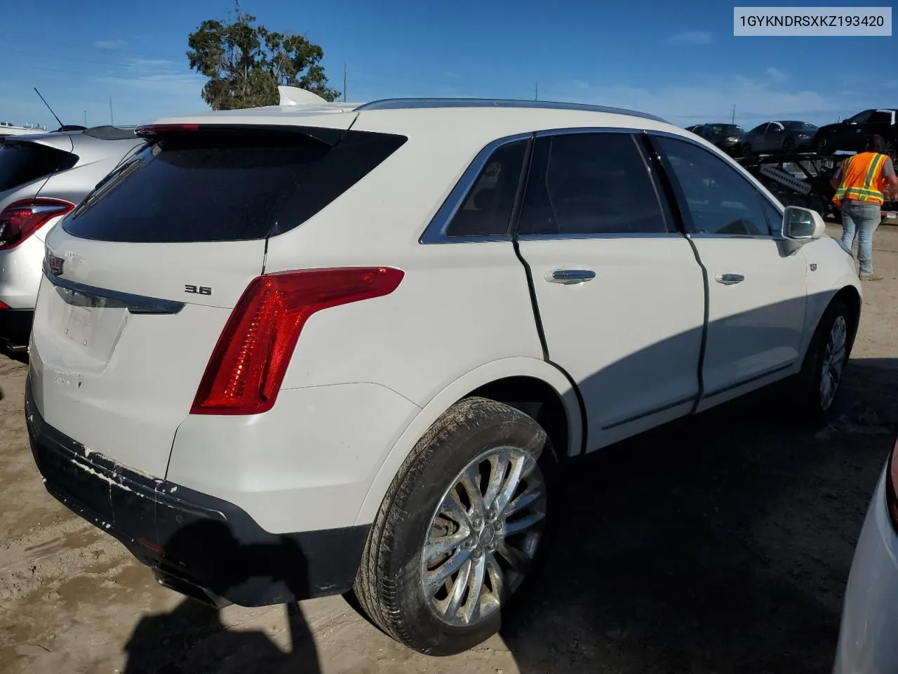 2019 Cadillac Xt5 Luxury VIN: 1GYKNDRSXKZ193420 Lot: 74067274