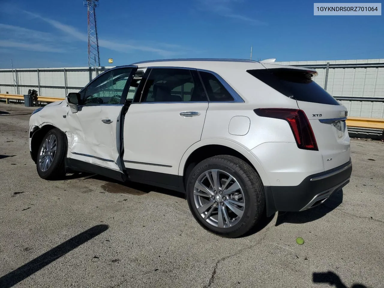 2024 Cadillac Xt5 Premium Luxury VIN: 1GYKNDRS0RZ701064 Lot: 73952264