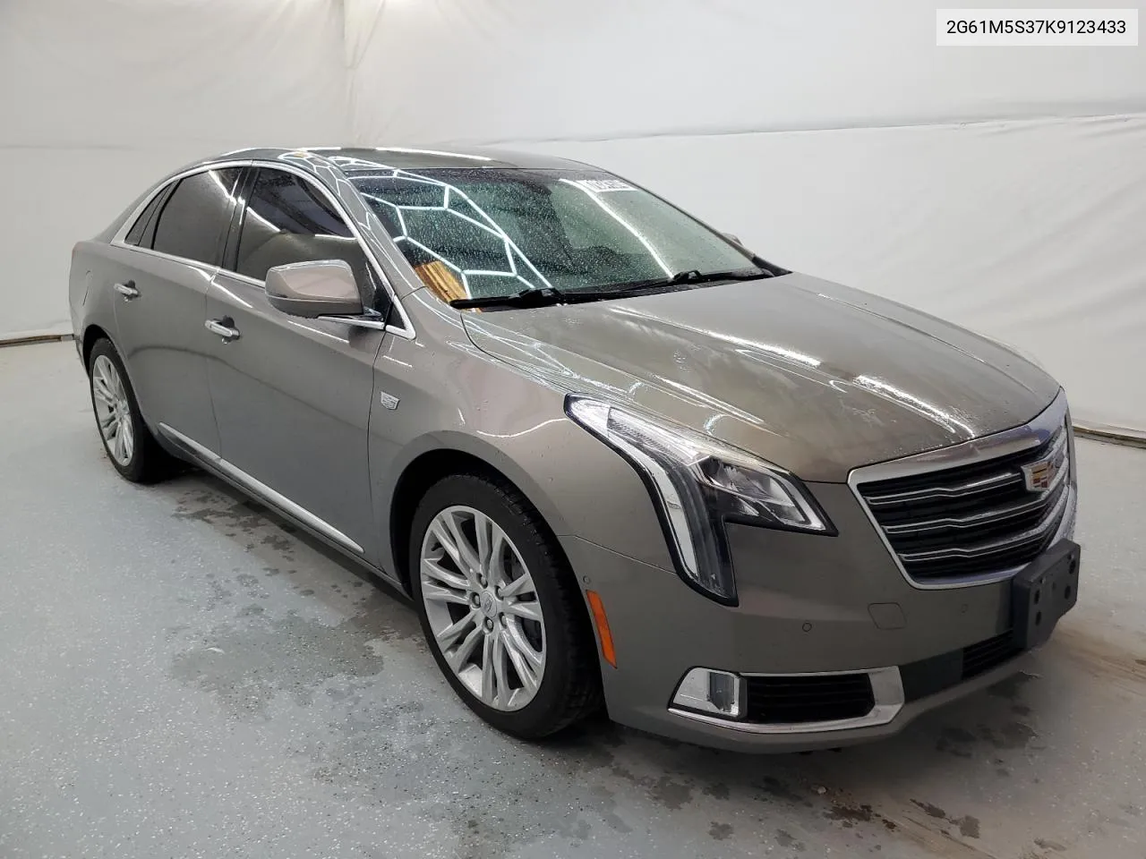 2019 Cadillac Xts Luxury VIN: 2G61M5S37K9123433 Lot: 70341574