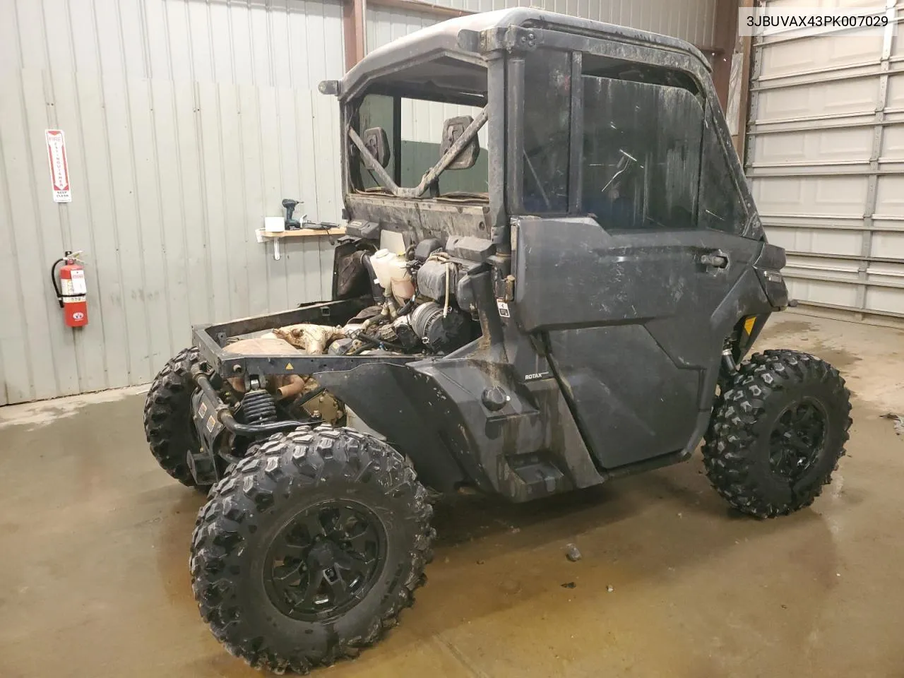 2023 Can-Am Defender Limited Cab Hd10 VIN: 3JBUVAX43PK007029 Lot: 76746734