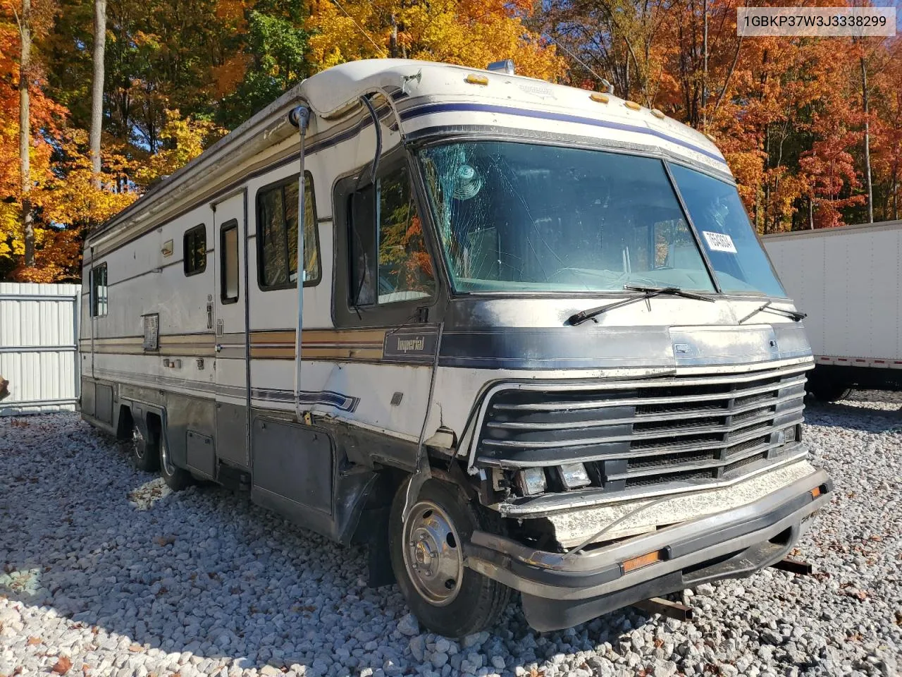 1989 Chevrolet P30 VIN: 1GBKP37W3J3338299 Lot: 76543634