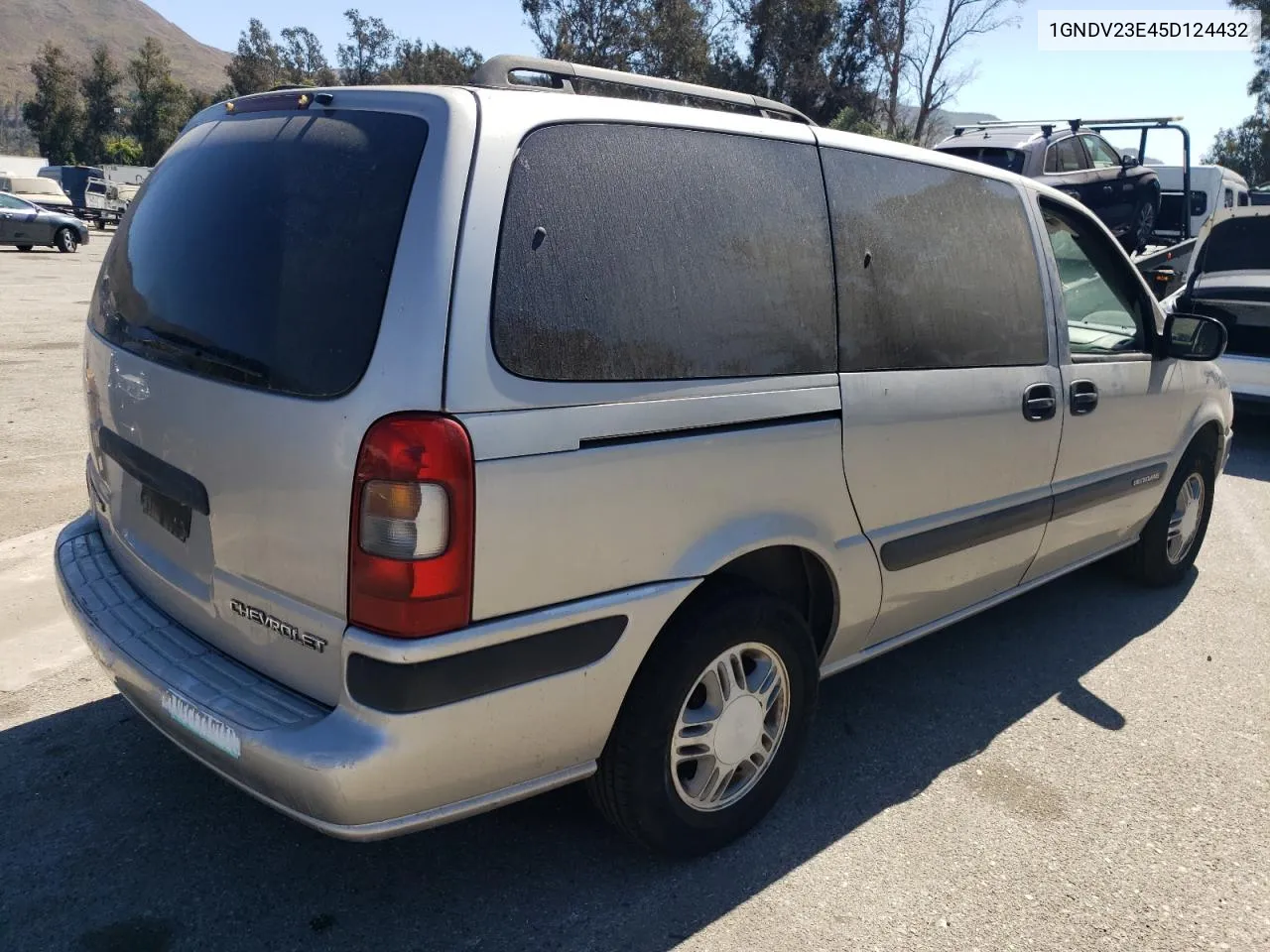 1GNDV23E45D124432 2005 Chevrolet Venture Ls