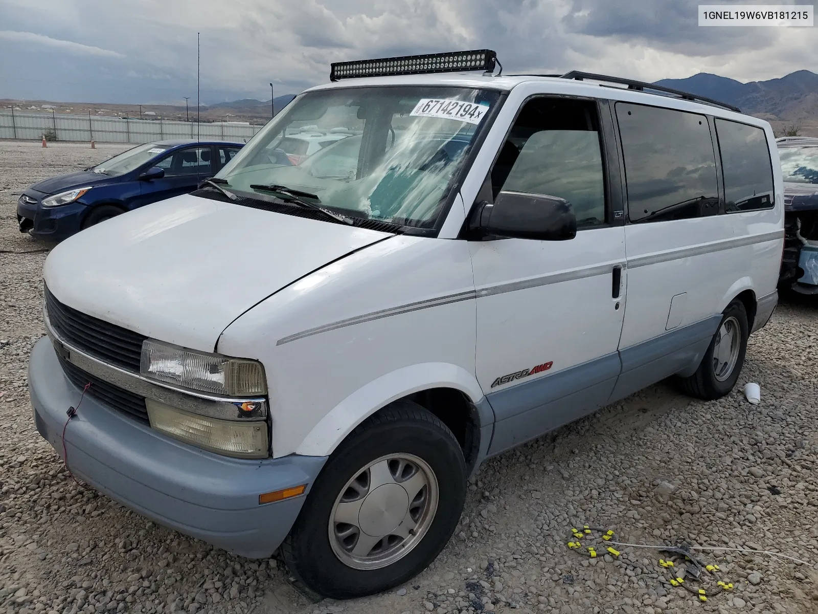 1997 Chevrolet Astro VIN: 1GNEL19W6VB181215 Lot: 67142194