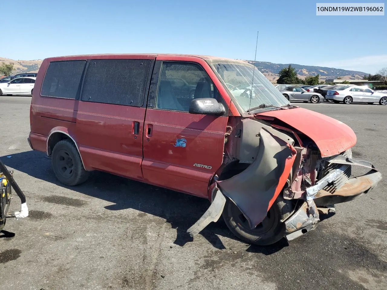 1998 Chevrolet Astro VIN: 1GNDM19W2WB196062 Lot: 74629394