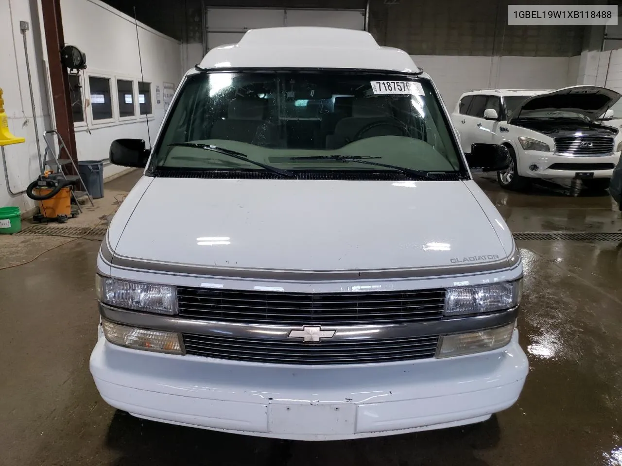 1999 Chevrolet Astro VIN: 1GBEL19W1XB118488 Lot: 71875764