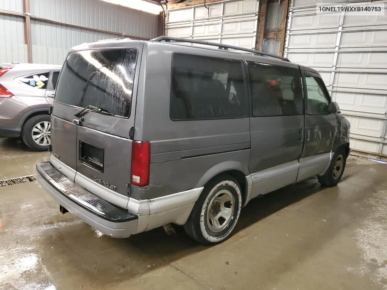 2000 Chevrolet Astro VIN: 1GNEL19WXYB140753 Lot: 74493894