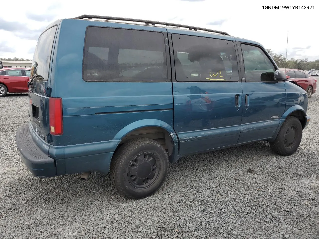 2000 Chevrolet Astro VIN: 1GNDM19W1YB143971 Lot: 77984874