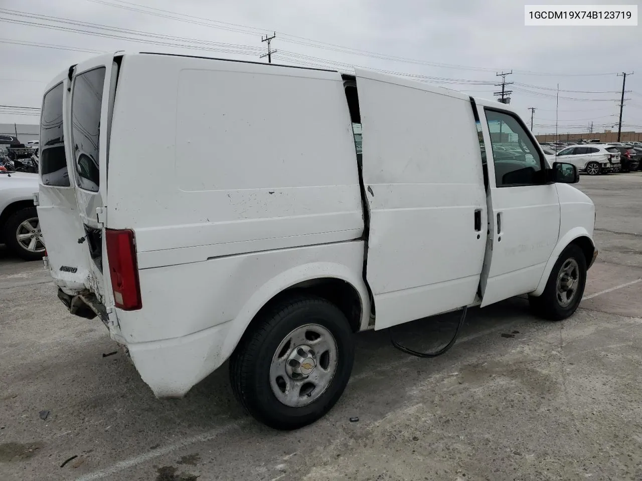 2004 Chevrolet Astro VIN: 1GCDM19X74B123719 Lot: 55376044