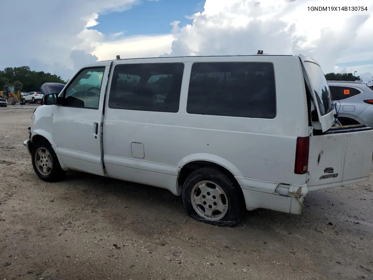 2004 Chevrolet Astro VIN: 1GNDM19X14B130754 Lot: 69227074