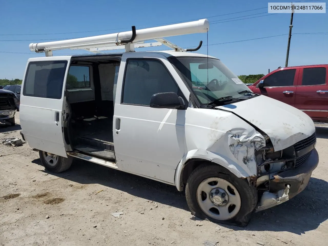 2004 Chevrolet Astro VIN: 1GCDM19X24B117066 Lot: 69694784