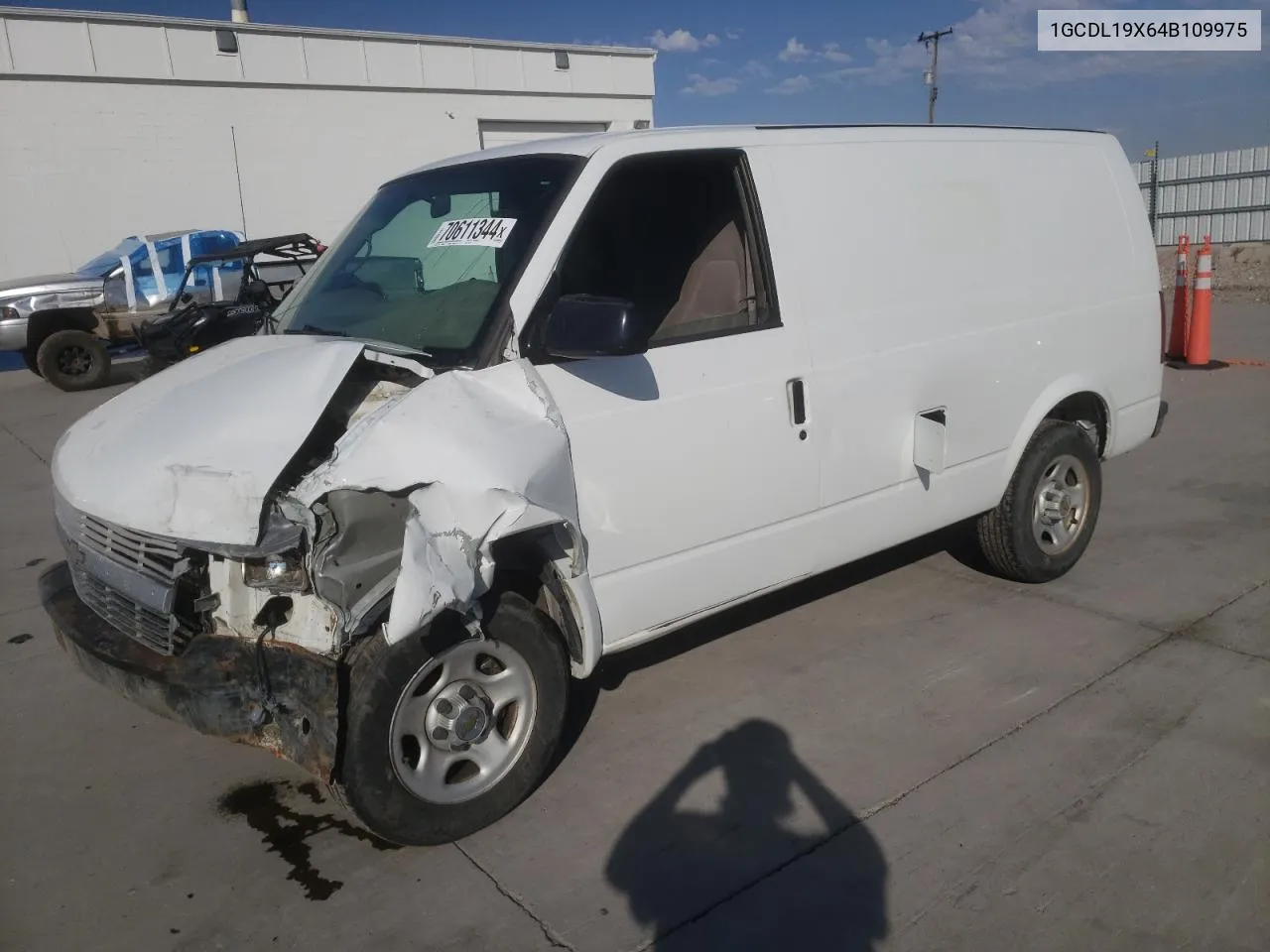 2004 Chevrolet Astro VIN: 1GCDL19X64B109975 Lot: 70611344