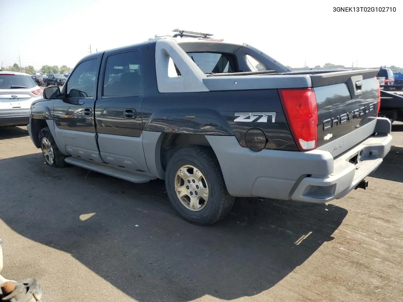 2002 Chevrolet Avalanche K1500 VIN: 3GNEK13T02G102710 Lot: 65681794