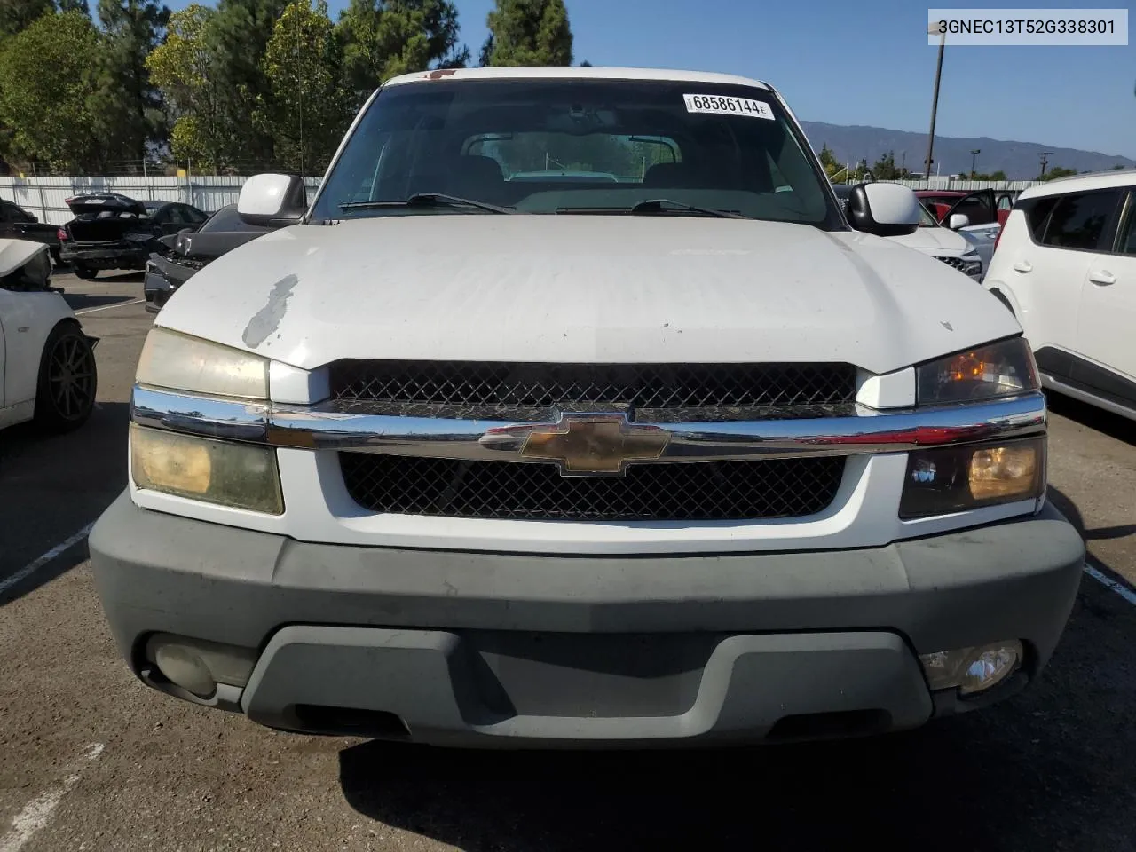 2002 Chevrolet Avalanche C1500 VIN: 3GNEC13T52G338301 Lot: 68586144