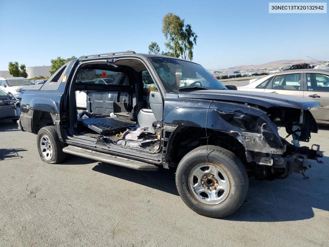 2002 Chevrolet Avalanche C1500 VIN: 3GNEC13TX2G132942 Lot: 73054864