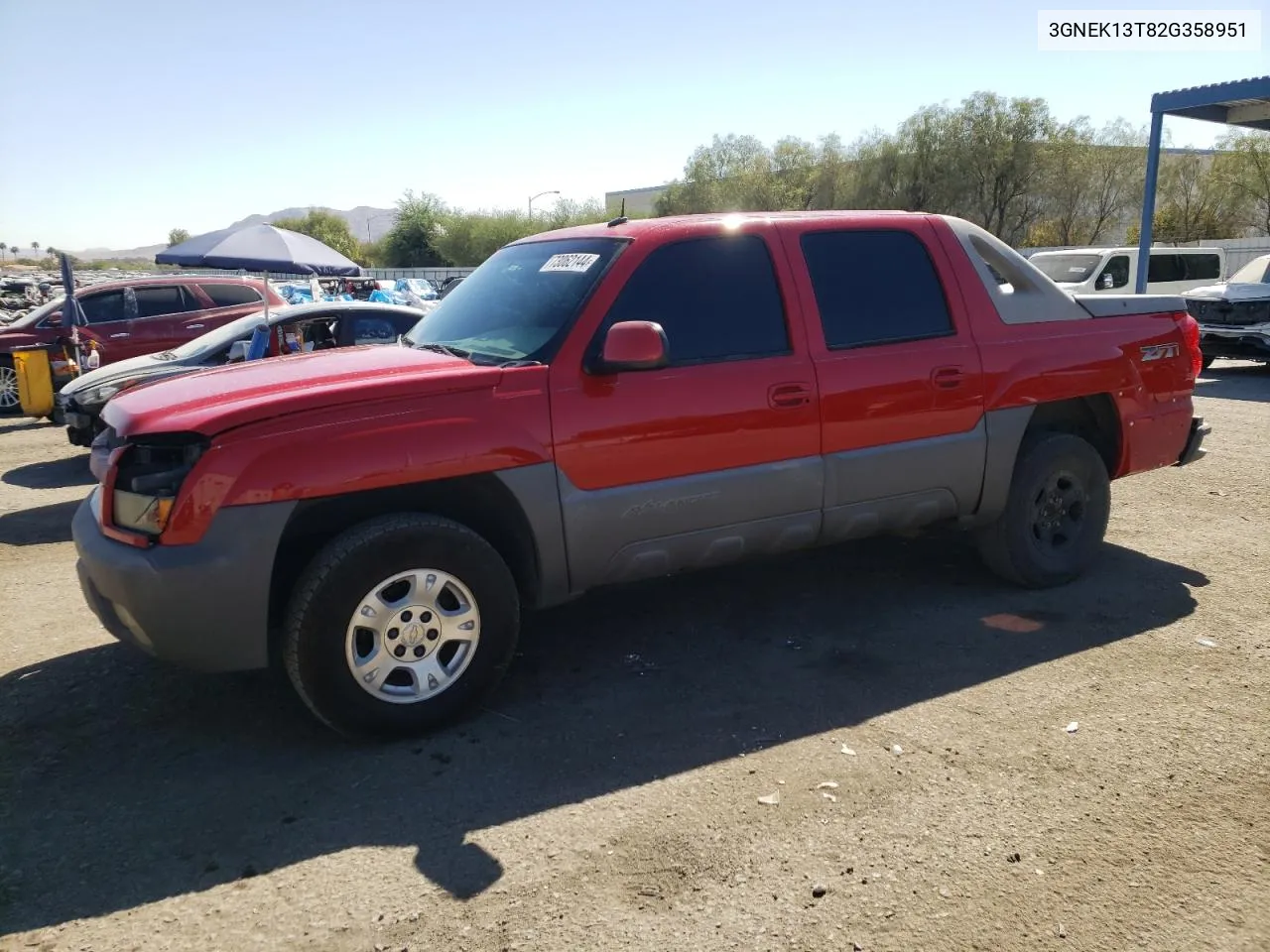 2002 Chevrolet Avalanche K1500 VIN: 3GNEK13T82G358951 Lot: 73062144