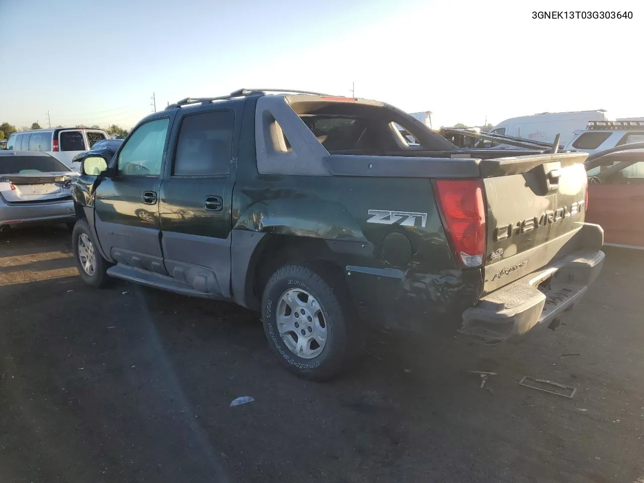 2003 Chevrolet Avalanche K1500 VIN: 3GNEK13T03G303640 Lot: 72372914