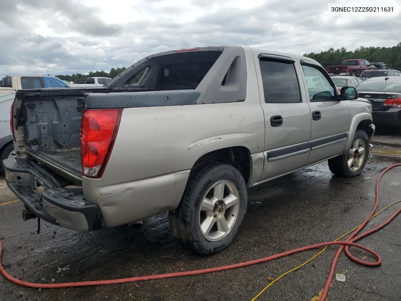 2005 Chevrolet Avalanche C1500 VIN: 3GNEC12Z25G211631 Lot: 71305244