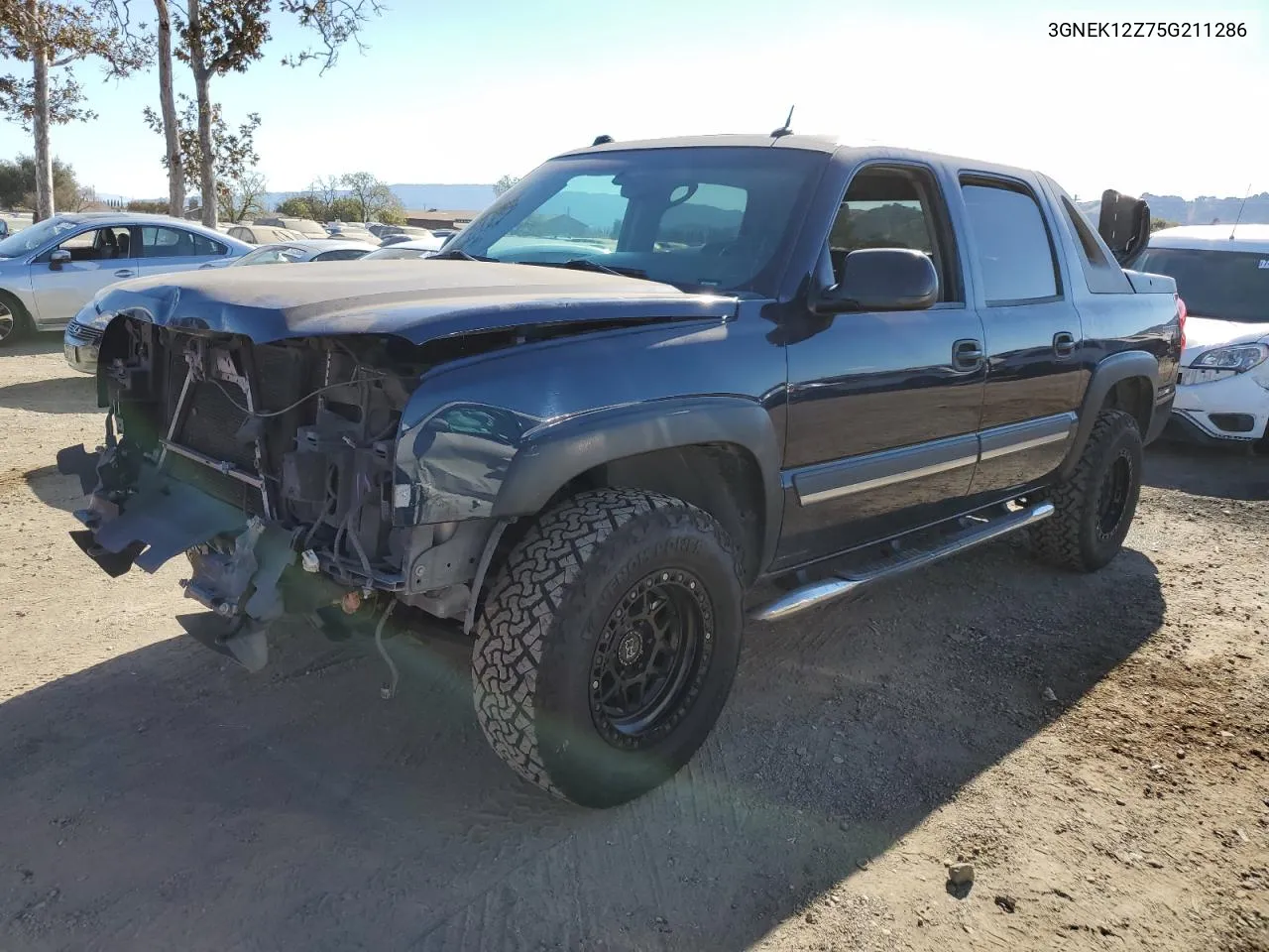 2005 Chevrolet Avalanche K1500 VIN: 3GNEK12Z75G211286 Lot: 76143034