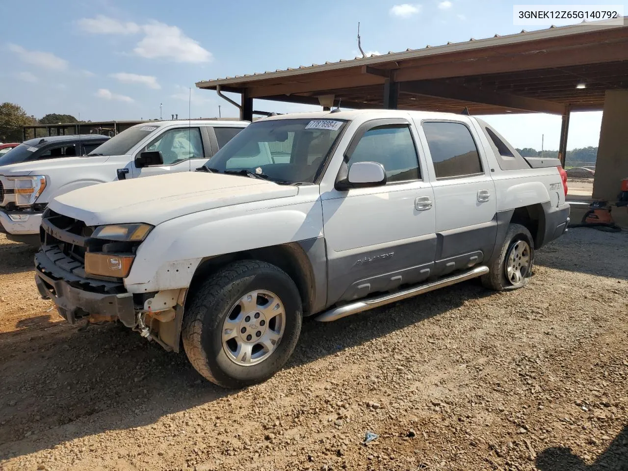 2005 Chevrolet Avalanche K1500 VIN: 3GNEK12Z65G140792 Lot: 77876984