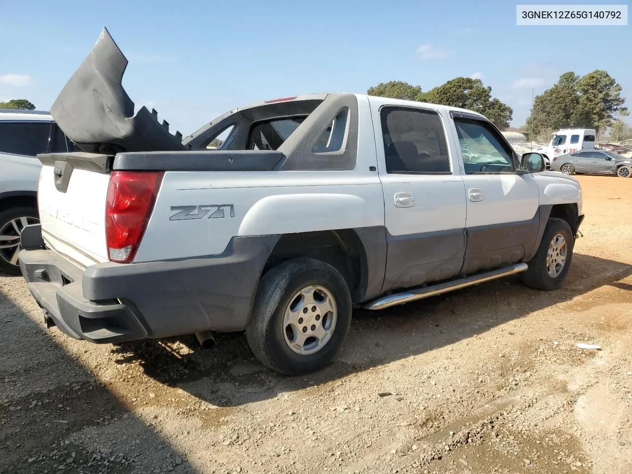 2005 Chevrolet Avalanche K1500 VIN: 3GNEK12Z65G140792 Lot: 77876984