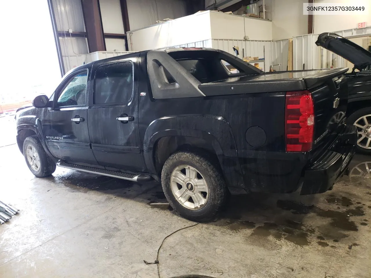 2007 Chevrolet Avalanche K1500 VIN: 3GNFK12357G303449 Lot: 72797294