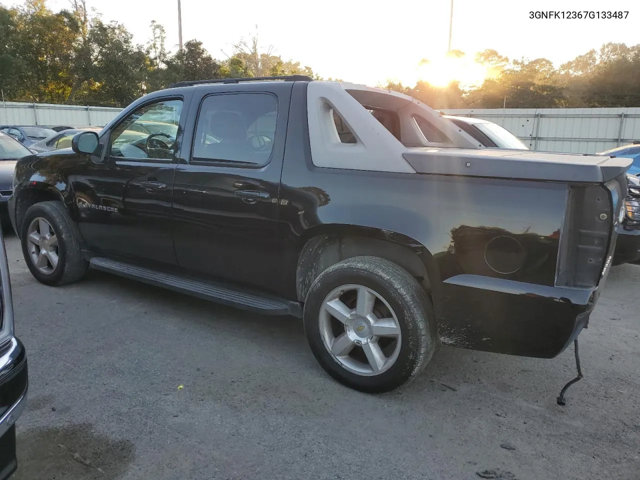 2007 Chevrolet Avalanche K1500 VIN: 3GNFK12367G133487 Lot: 80855854