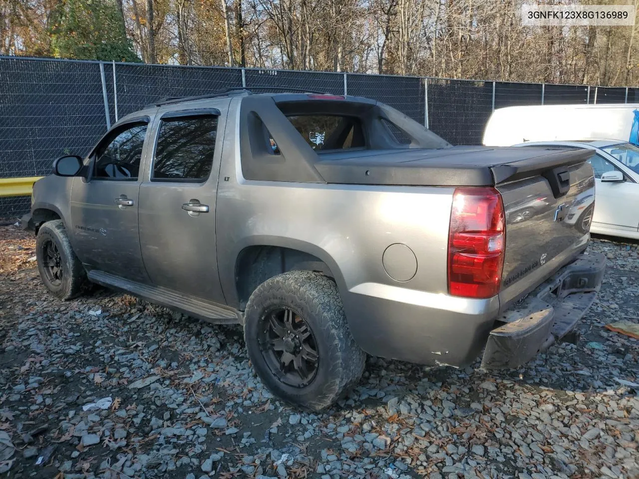 2008 Chevrolet Avalanche K1500 VIN: 3GNFK123X8G136989 Lot: 80688214