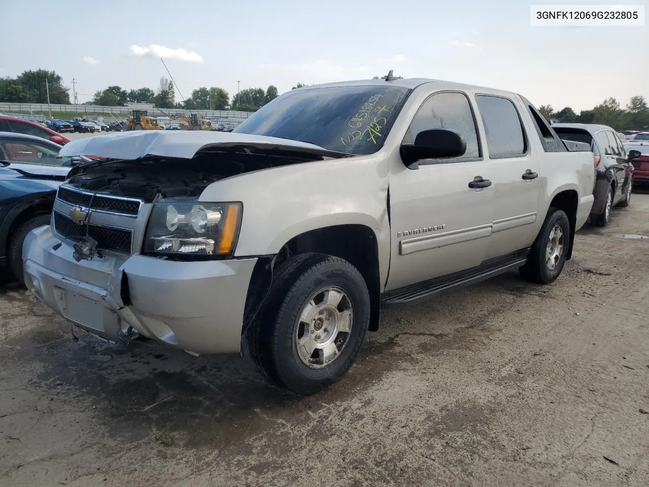 3GNFK12069G232805 2009 Chevrolet Avalanche K1500 Ls