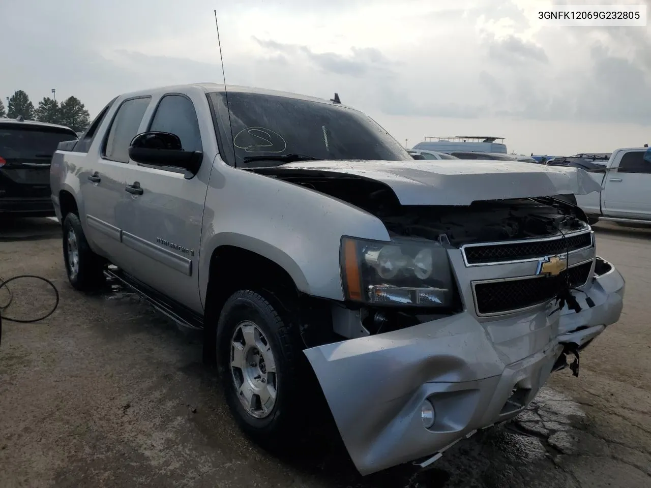 2009 Chevrolet Avalanche K1500 Ls VIN: 3GNFK12069G232805 Lot: 64518854