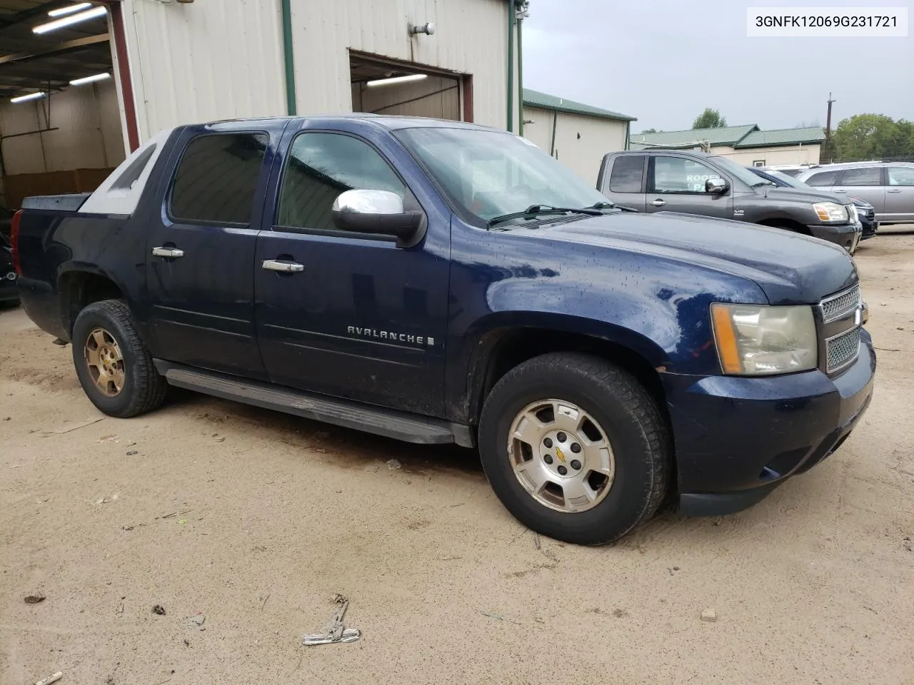 2009 Chevrolet Avalanche K1500 Ls VIN: 3GNFK12069G231721 Lot: 68697974